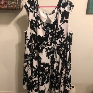 Torrid floral dress, keyhole back, plus size